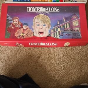 Home Alone Board Game - Classic Red Edition Vintage 1991, In Great Condition